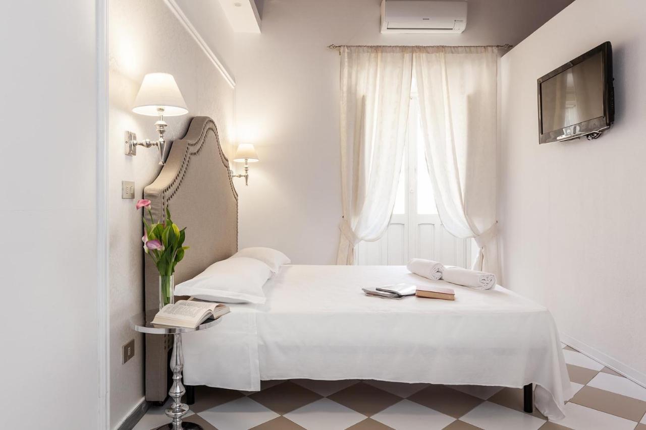 San Giacomo Rooms Кальярі Екстер'єр фото